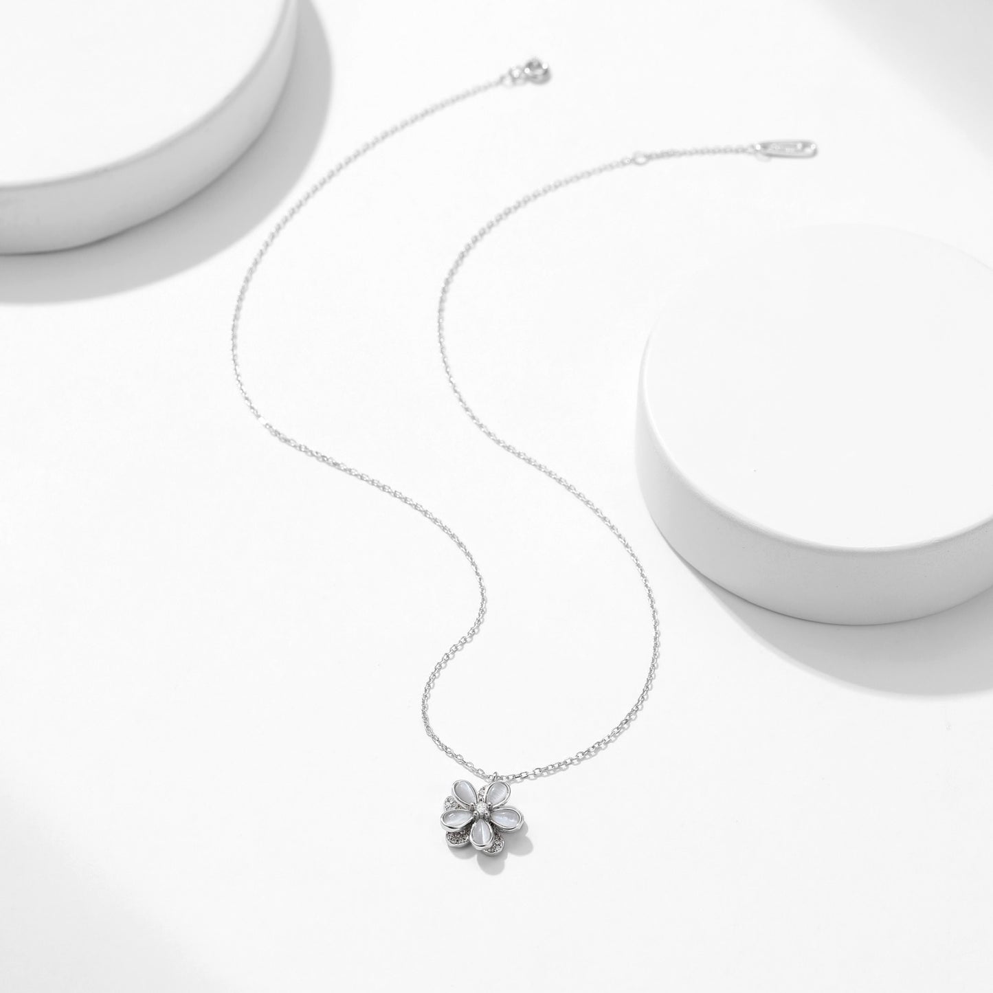 S925 Silver Daisy Necklace